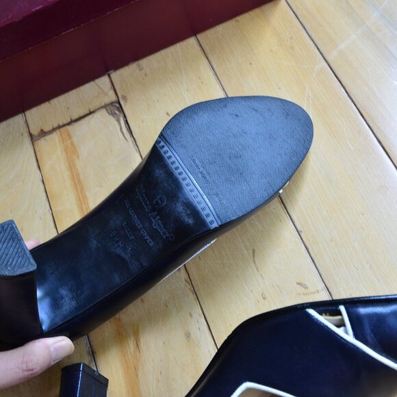 Etienne Aigner Black leather Peep Toe Heels Size 8.5M - Picture 10 of 12